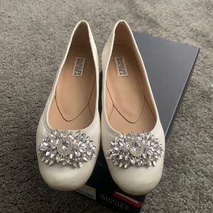 *BRAND NEW* 7.5 never worn Badgley ballet flats